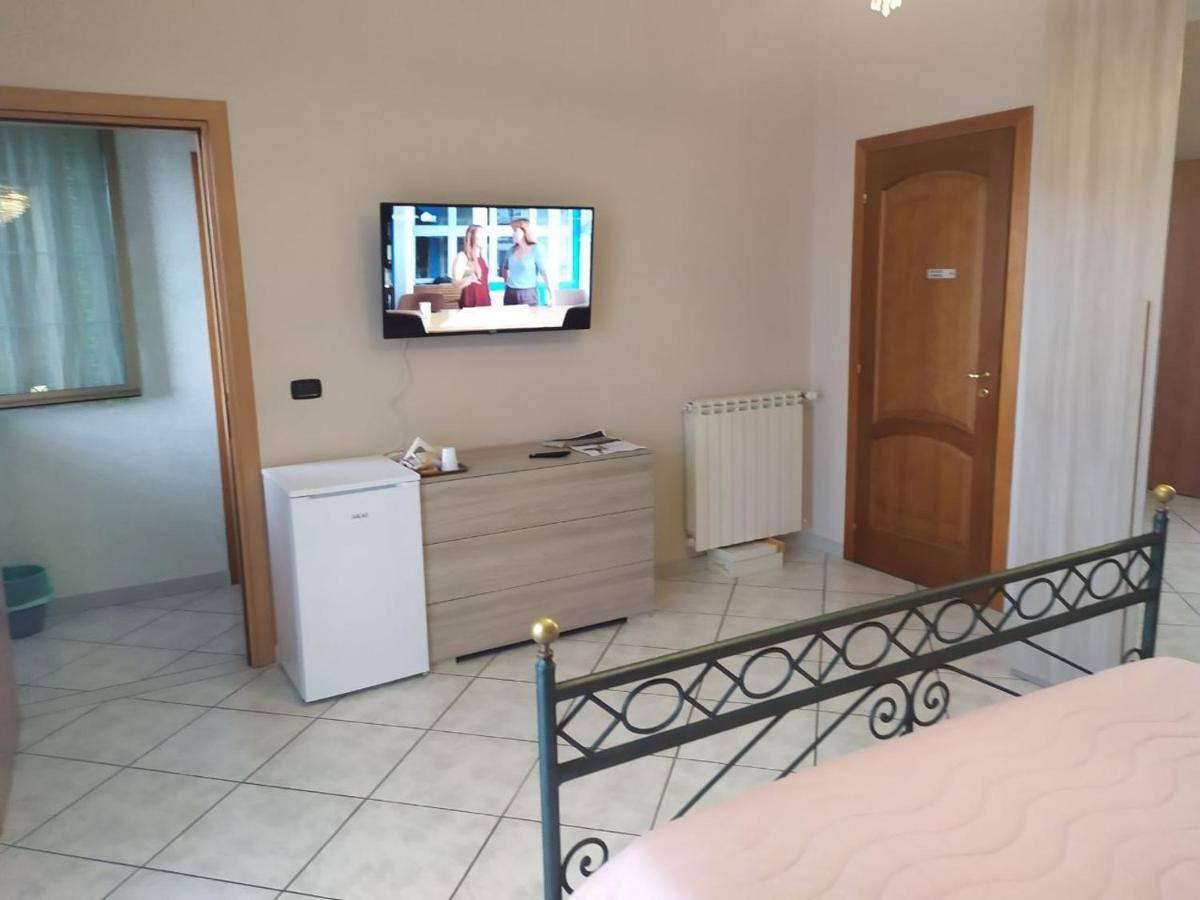 Grotta Del Monaco Bed & Breakfast Pedara Exterior photo