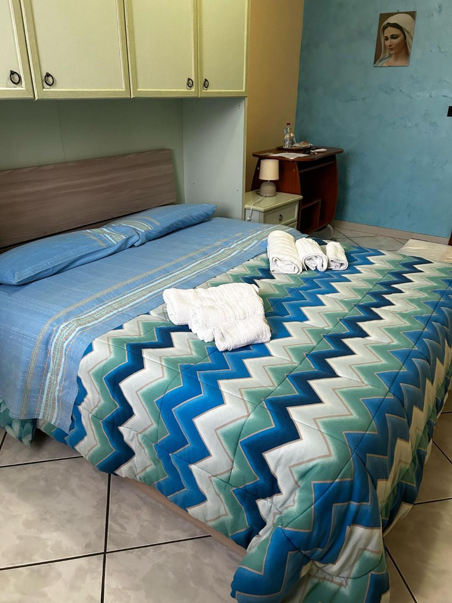 Grotta Del Monaco Bed & Breakfast Pedara Exterior photo