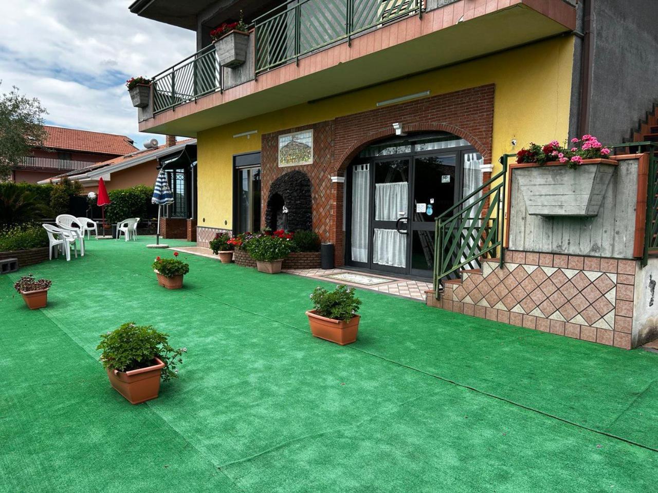 Grotta Del Monaco Bed & Breakfast Pedara Exterior photo